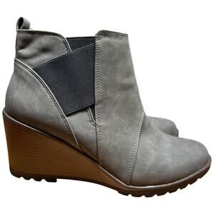 ALPINE WOODS Women's 10M Gray Black Ankle Booties Lug Soles Wedge Heel